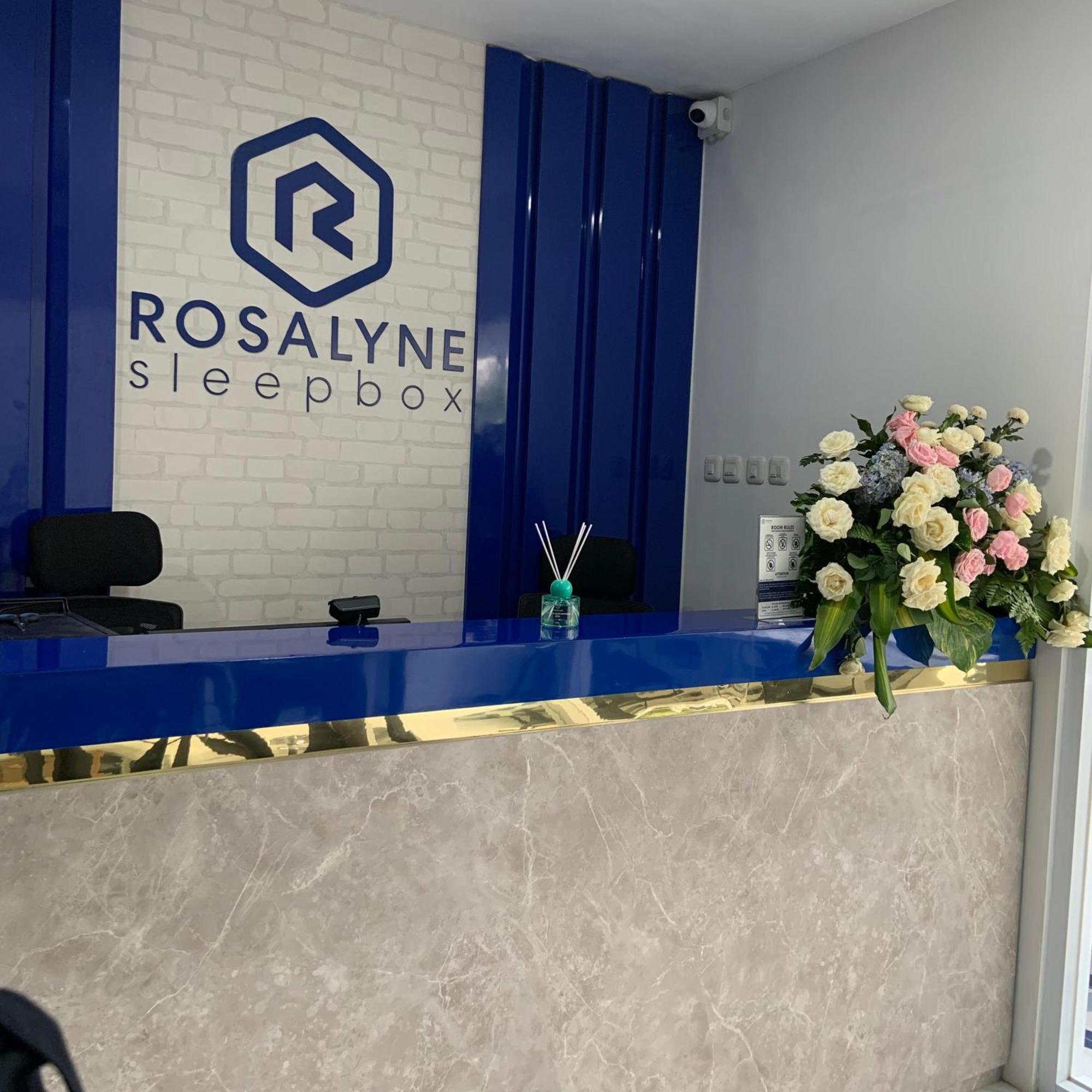 Rosalyne Sleepbox Malioboro 3 Hotel Yogyakarta Exterior photo